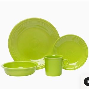 Fiestaware 15 piece place settings in lemongrass